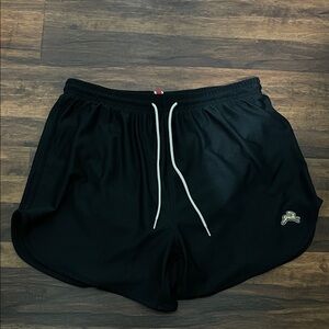 Tracksmith Shorts Women’s Size M